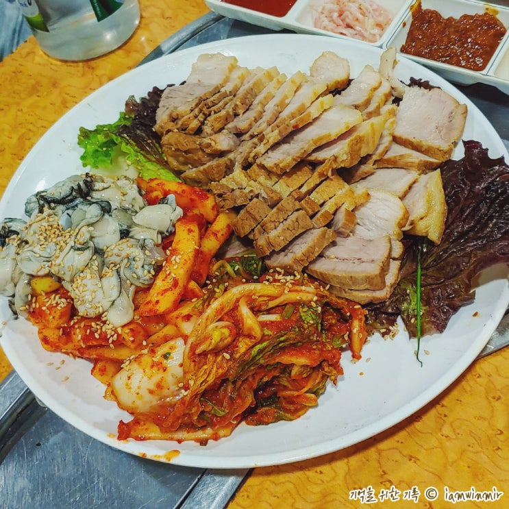 종로3가 굴보쌈 골목 맛집, 제주집(제주굴보쌈)