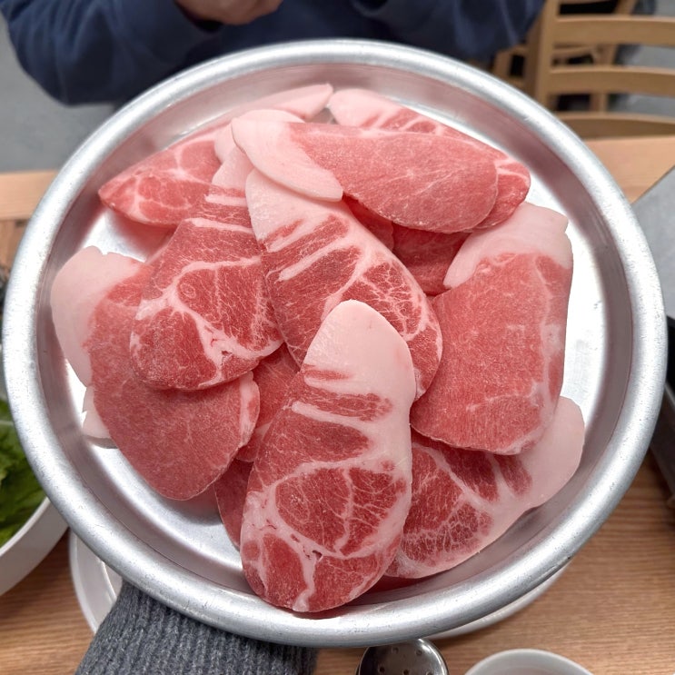  [을지로3가 고기집] 전주집 - 냉동 목삼겹살에 소주 콸콸