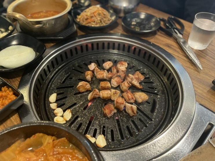  소호동맛집 - 돼지특수부위 전문점 여수 동동 모듬세트 항정살 추천 !