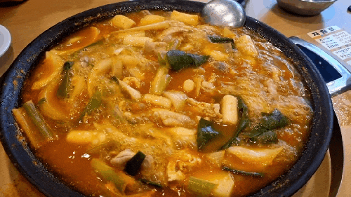  청라맛집 처음겪는 끓여먹는 닭갈비 이게 참맛이다 아랜역물닭갈비