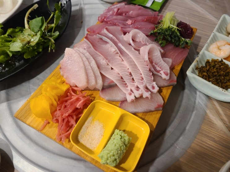  경수네생선도마 기름진 대방어가 맛있는 식당