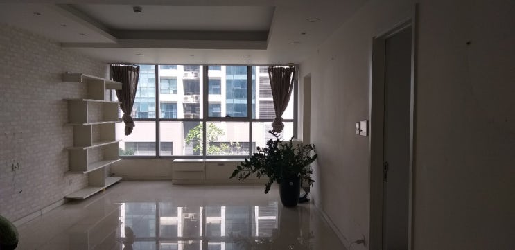 하노이 탕롱 넘버1 아파트 4룸 노옵션 2500만동, A동 중층 48평 [2022년 12월 즉시입주가능]