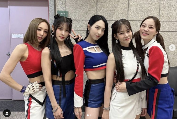 '2세대 대표' 걸그룹 카라, 12월 3주 '뮤직뱅크' 1위 차지..."모두 여러분 덕분이다" 소감 전해 '2세대 대표' 걸그룹 카라, 12월 3주 '뮤직뱅크' 1위 차지..."모두 여러분 덕분이다" 소감 전해