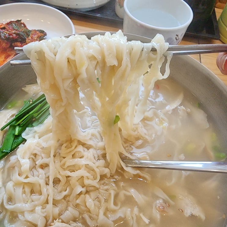합천 맛집 <b>합천군청</b> 부근 허영만의 백반기행 순할머니 손칼국수