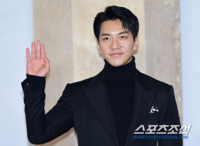  이승기, 후크에게 받은 미정산금액 50억이나 기부했네요
