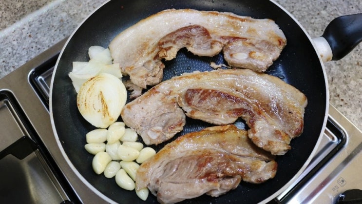 한돈 삼겹살 맛있는 숙성 돼지고기 고기방앗간