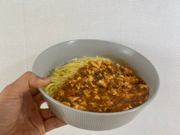  맛난 마라 소스를 맛보고 싶다면!? 피코크 고수의 맛집!! 상해루 마라두부면!! 강추!! 피코크 밀키트!!