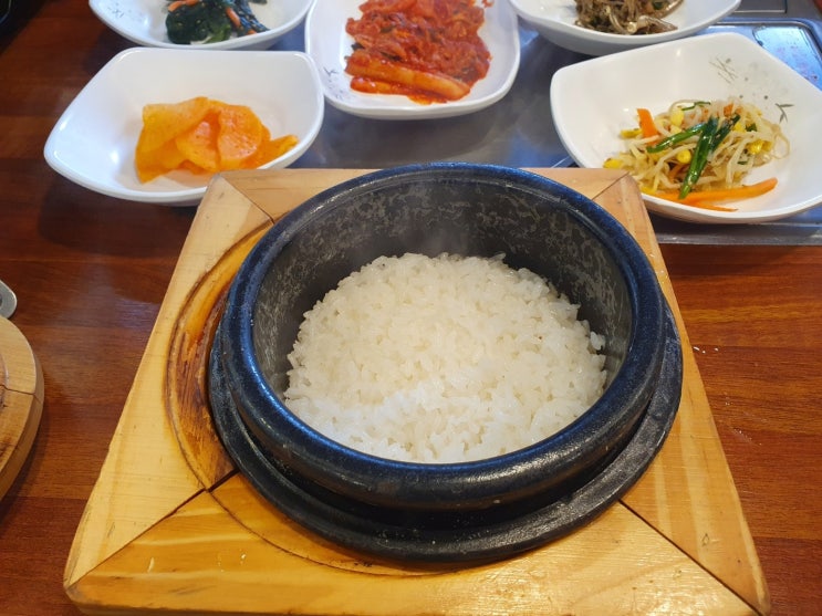  장충동, 동대입구 가마솥백반집 남소영가마솥 요일메뉴 간단리뷰 장충동 점심뭐먹지??
