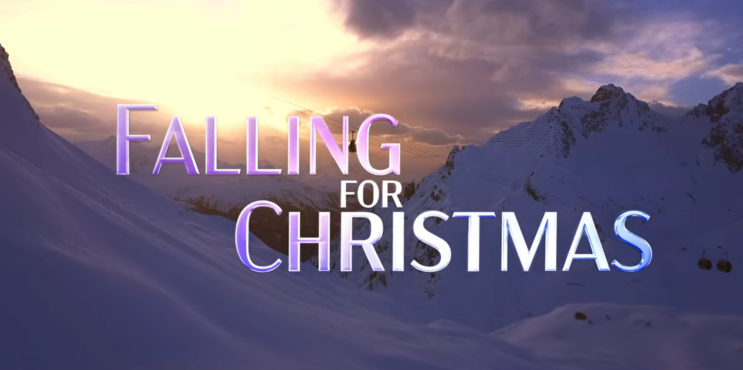 03. 폴링 포 크리스마스 (Falling for Christmas, 2022)
