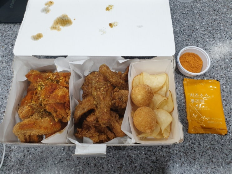 바른치킨 팍뿌리카, 꿀마늘치킨 내돈내산후기 (Feat. 바른치킨 메뉴추천 주관적순위 | 강정, 핫블랙제외) 바른치킨 팍뿌리카, 꿀마늘치킨 내돈내산후기 (Feat. 바른치킨 메뉴추천 주관적순위 | 강정, 핫블랙제외)