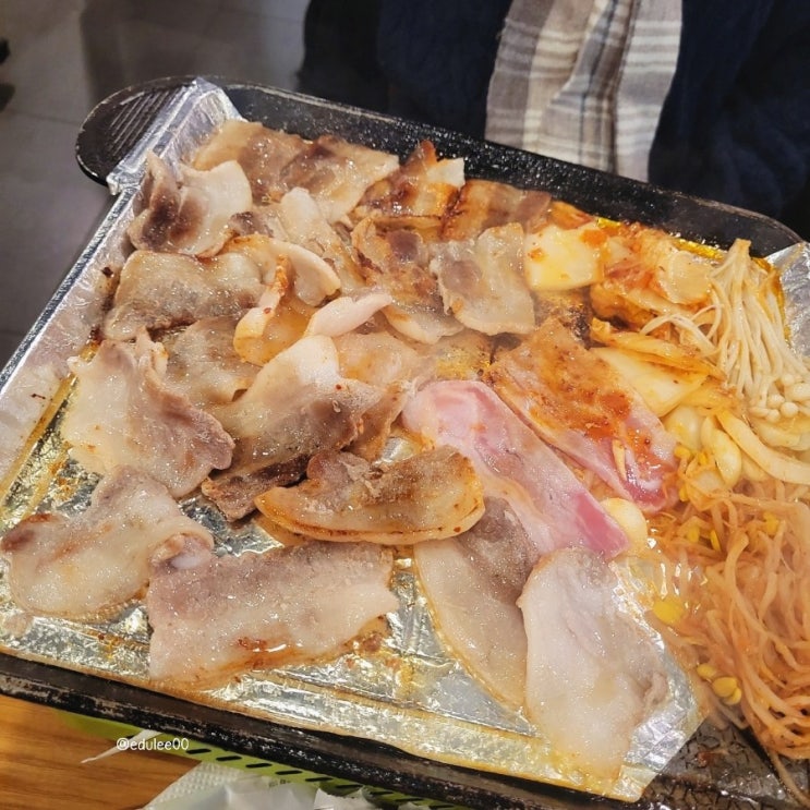  안국 인사동 냉동삼겹살이 맛있는 평양고깃집(feat.단체회식)