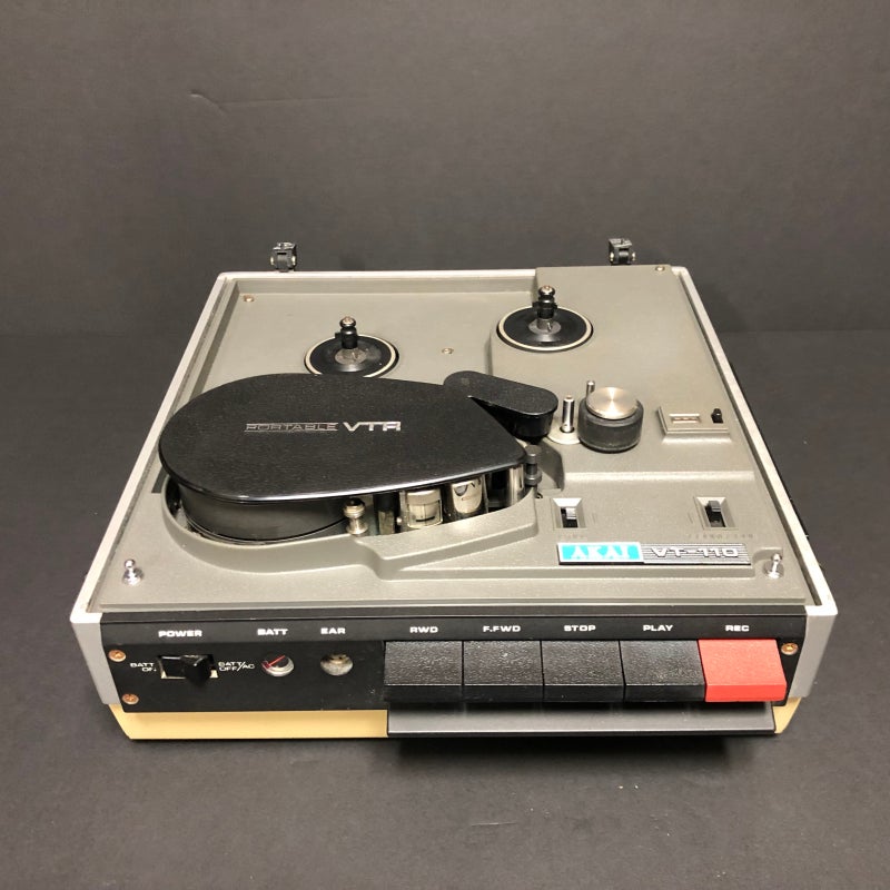 VCR) 1972, AKAI Portable VTR VT-110 Reel to Reel Video Tape
