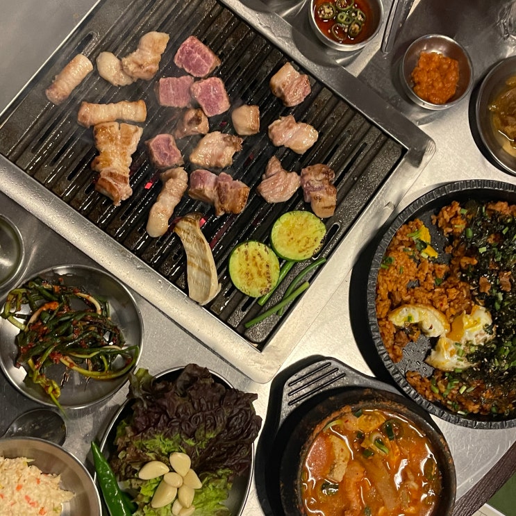  [녹번역/은평구청] 육즙 터지는 주먹고기와 청국장 합이 미쳤다! 기다리는 고깃집 뭉텅