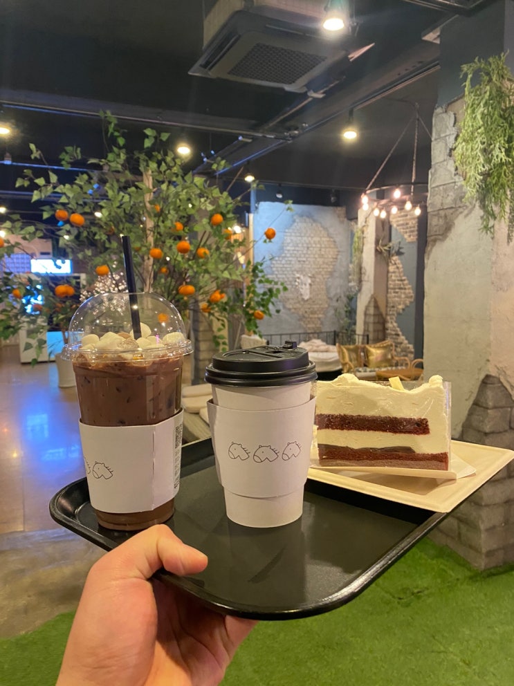  12/16 (5) 대전과 함께하는 군산 여행(군산시 나운동 드르쿰다 from 제주) 이쁜 대형 카페