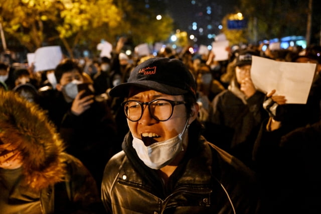 중국 이대로면 '100만명 사망'…최악의 시나리오 나왔다