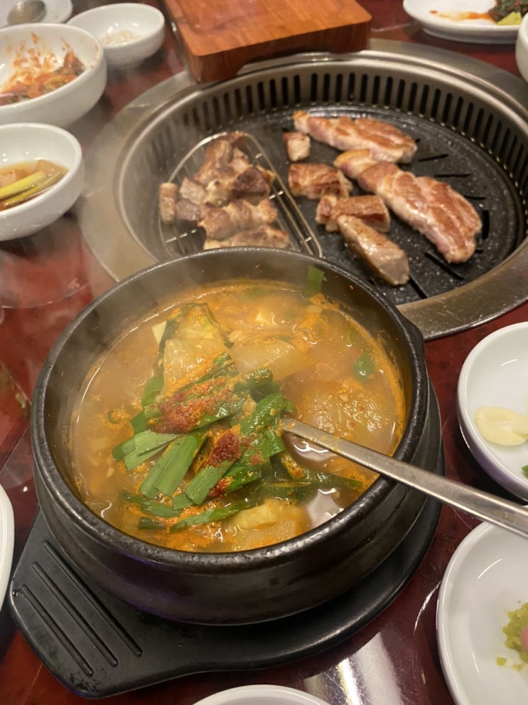 연말모임 합정 맛집 대세 박목살 !