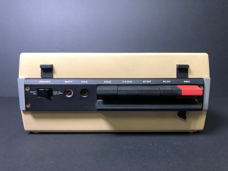 VCR) 1972, AKAI Portable VTR VT-110 Reel to Reel Video Tape