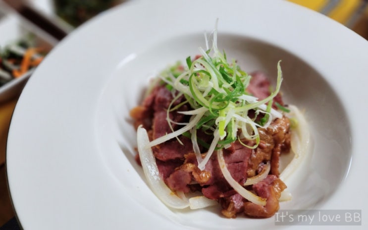 집밥 훈제오리 삼계탕 버섯전 두부구이 맛있는 비비네 저녁상 : 그리고 홈카페 :)