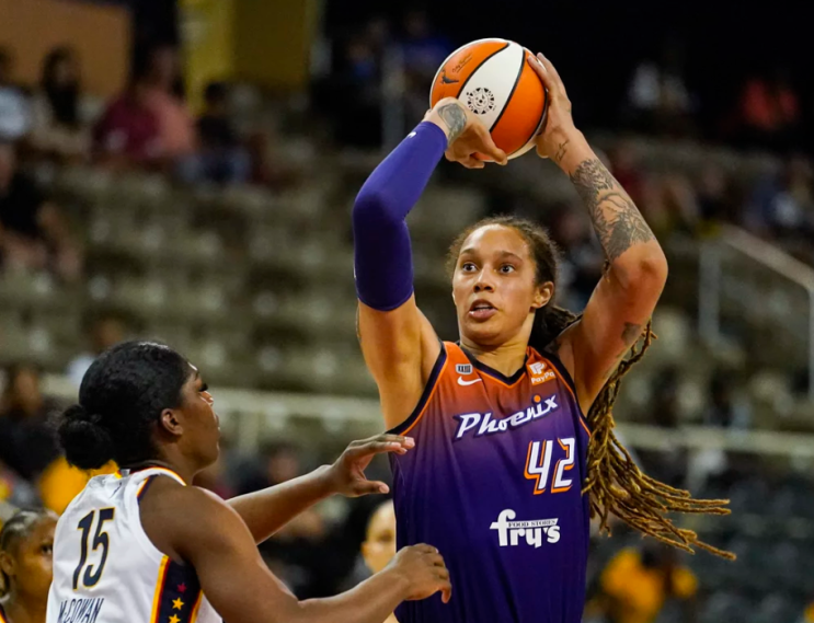 브리트니 그리너는 다가오는 WNBA 시즌에 출전할 것이라고 말합니다. 브리트니 그리너는 다가오는 WNBA 시즌에 출전할 것이라고 말합니다.