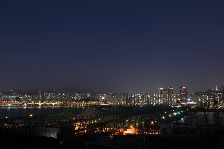  서울 동작구 야경명소 가볼만한곳 사육신공원