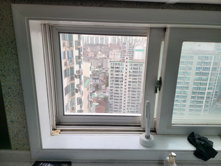  방충망 교체는 여기서 벽걸이티비도 여기서