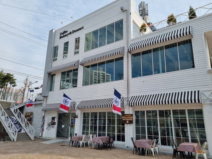  벨빌 베이크 하우스 영천점 신상 베이커리 카페 빵과 커피 맛집