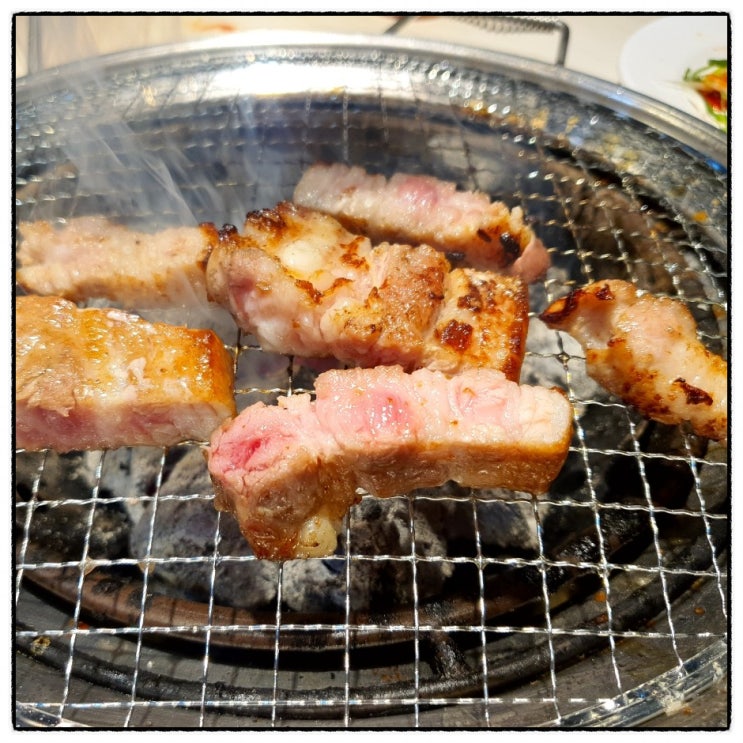  수영 명륜진사갈비 : 가족외식 하기 좋은 뷔페식 삼겹살 / 돼지갈비 / 닭갈비 무한리필집!