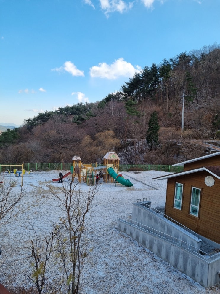  가족여행 추천지 하동 구재봉 자연휴양림 쑥부쟁이방(10인실)