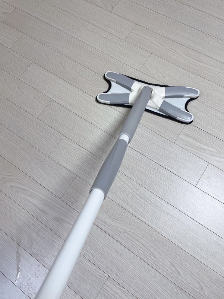  일상공감 쭉짜보게 밀대걸레 바닥청소 편하게 해봐요