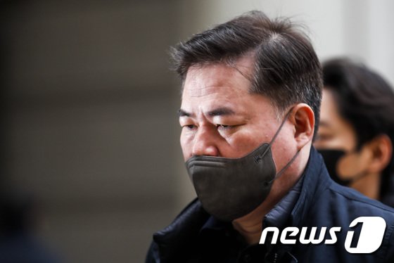 검찰, '<b>유동규</b> 휴대전화 폐기' 사실혼 <b>배우자</b>에 벌금 200만원... 
