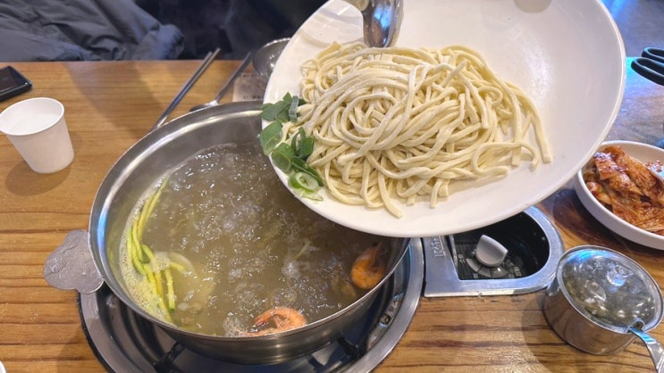  춥거나 비 오면 생각나는 부천 작동 칼국수
