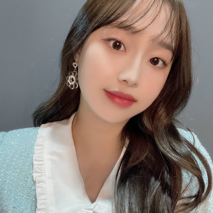 가수 츄, 그룹 '이달의 소녀'에서 퇴출 당한 후 달라진 성격 고백 "옛날엔 나도 그랬지" 씁쓸 가수 츄, 그룹 '이달의 소녀'에서 퇴출 당한 후 달라진 성격 고백 "옛날엔 나도 그랬지" 씁쓸