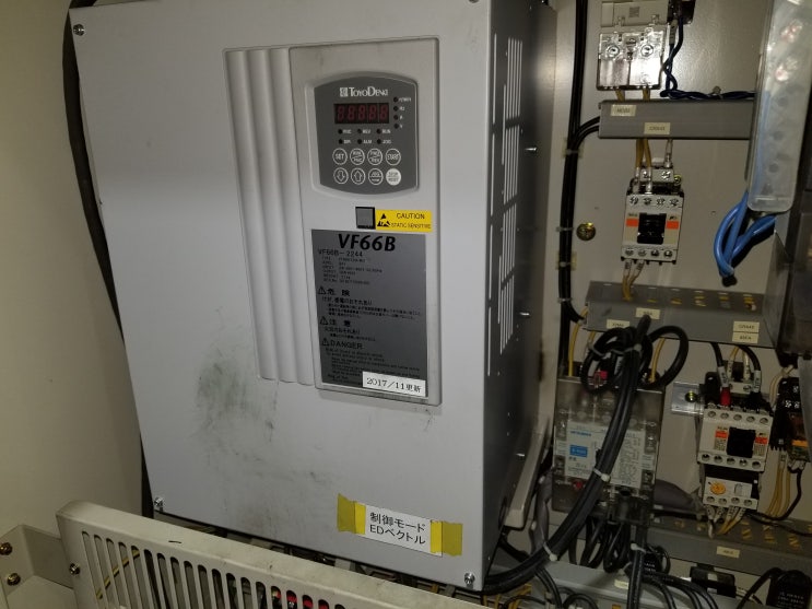  TOYO DENKI INVERTER / VF66B-2244-W51 QA1