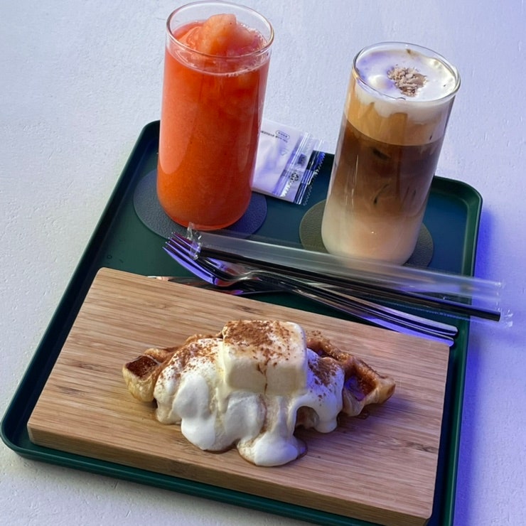  [금정 커피랑도서관] 새로 생긴 AK플라자 커피 맛집으로 유명한 서점 다녀오기