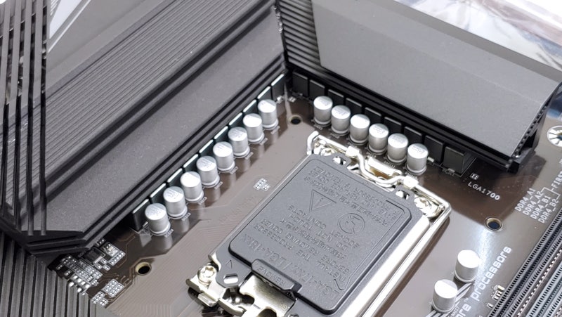 GIGABYTE Z690 UD D4 V2