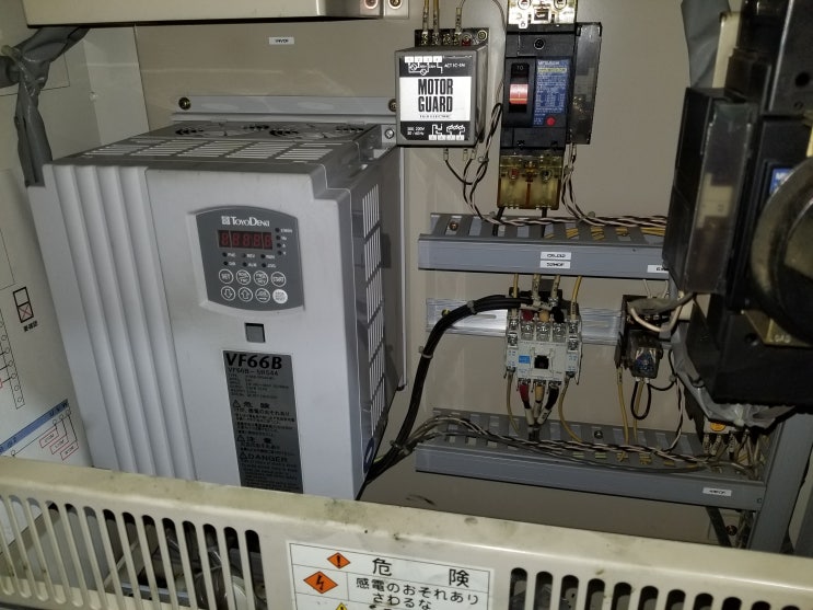  TOYODENKI INVERTER / VF66B-5R544-W1/QA1