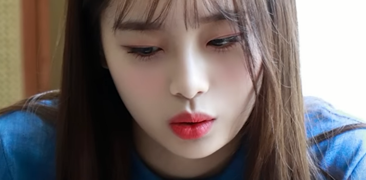 퇴출된 츄 전소속사 카톡 공개... 갑질 의문 소속사 불공정 계약 꼼수 역풍 퇴출된 츄 전소속사 카톡 공개... 갑질 의문 소속사 불공정 계약 꼼수 역풍