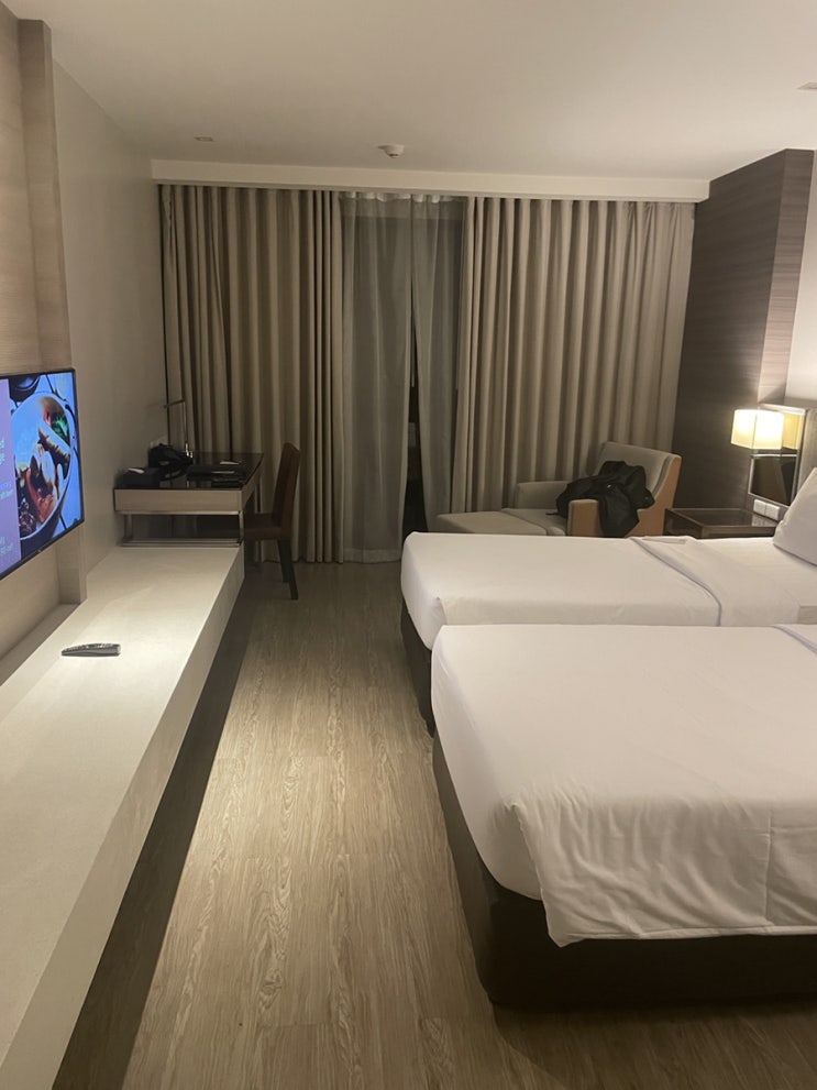  방콕 수완나품 공항 근처 호텔 후기_ 더파크나인호텔 The park nine hotel
