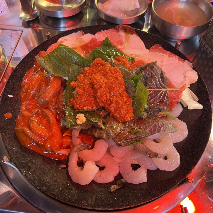  [신사 맛집] 쭈꾸미도사 신사점 쭈차새 아주매운맛 솔직후기(feat.치즈폭탄계란찜)