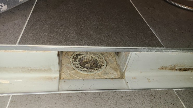 화성 동화리 누수, 아파트 천장에 석회 고드름이 생긴 이유는 화장실?