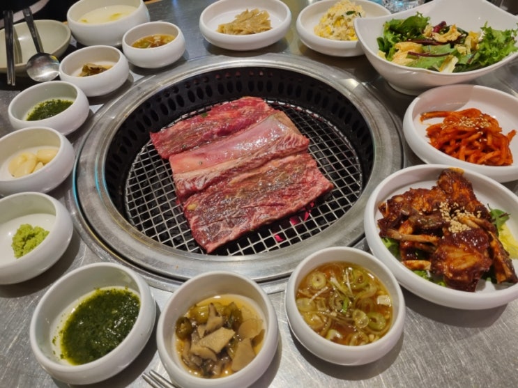  [마포] 와인 콜키지 프리! 구워주는 갈비 맛집 '청기와타운'