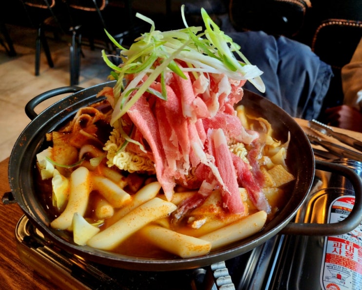  분당 즉석떡볶이, 서현역 떡볶이 맛집 호랑이분식 서현본점 차돌빨간떡볶이 대존맛