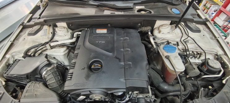  2015 아우디A4 2.0TFSI Quattro 냉각수누수 정비시기도래! 냉각수파이프+커넥터교환정비 , 부천벤츠BMW수입차정비전문점 부영수퍼카