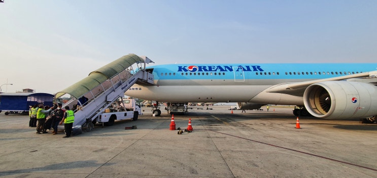  2022년도 네팔 도서 지원 및 의료봉사 2(카투만두 트리부반 공항 도착)