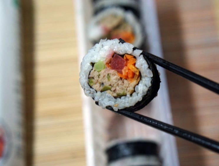  단백한줄 곤약김밥 건강한 다이어트 식단 추천, 간편식 냉동김밥