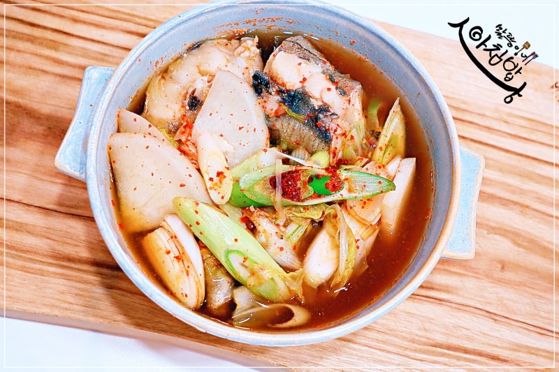 추울때 더 맛있는 동태탕 끓이는법 생선 매운탕 양념 동태 해동 손질 깔끔하게 동태찌개 끓....