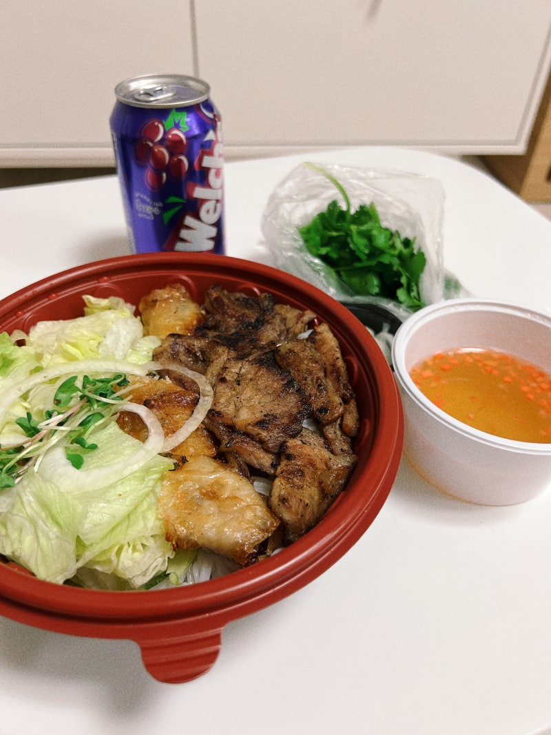 문배동 자취 라이프 (더화이트 셀프빨래방 원효로점/ 효창공원 빵집 베이커리합/몬스터포) : 네이버 블로그