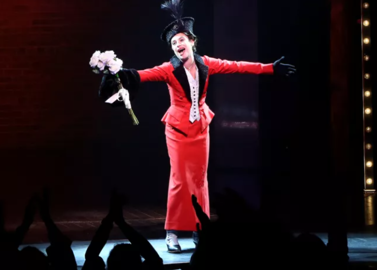 Lea Michele의 'Funny Girl'은 브로드웨이의 8월 윌슨 극장에서 박스 오피스 기록을 세웠습니다. Lea Michele의 'Funny Girl'은 브로드웨이의 8월 윌슨 극장에서 박스 오피스 기록을 세웠습니다.