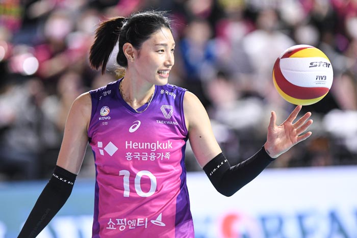 프로<b>배구</b> V-리그 <b>올스타</b> 선정..<b>김연경</b>, 신영석 ‘V-리그 <b>올스타</b>... 
