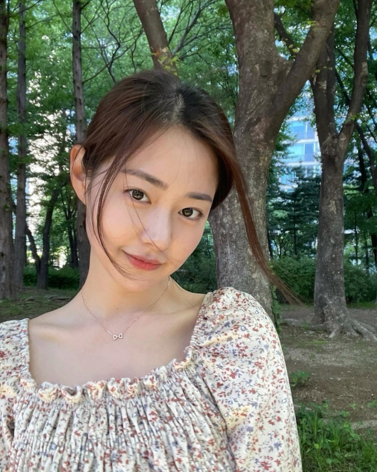 '솔로 지옥2' 신슬기, 미얀마 '하트머리' 아기 공짜 수술해준 유명 성형외과 원장 딸로 밝혀져 '솔로 지옥2' 신슬기, 미얀마 '하트머리' 아기 공짜 수술해준 유명 성형외과 원장 딸로 밝혀져